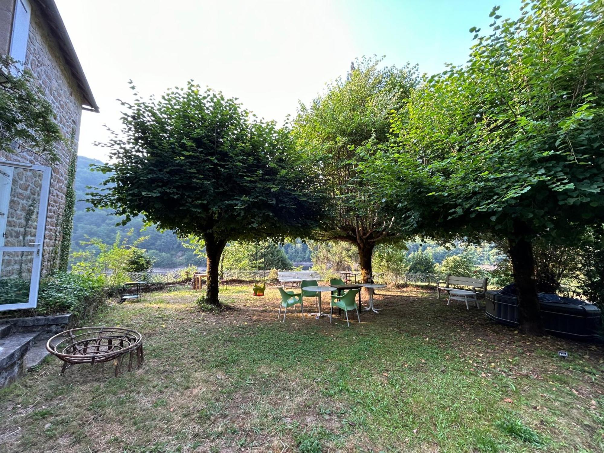 Le Chambon, Chambres D'Hotes Saint-Merd-de-Lapleau Luaran gambar
